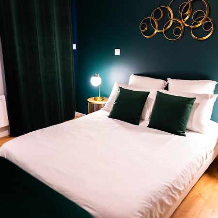 Grand Loft Familial 4 Chambres Avec Parking Prive Saumur Exterior photo