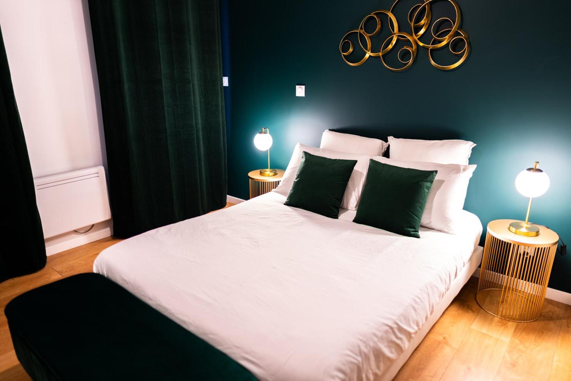 Grand Loft Familial 4 Chambres Avec Parking Prive Saumur Exterior photo