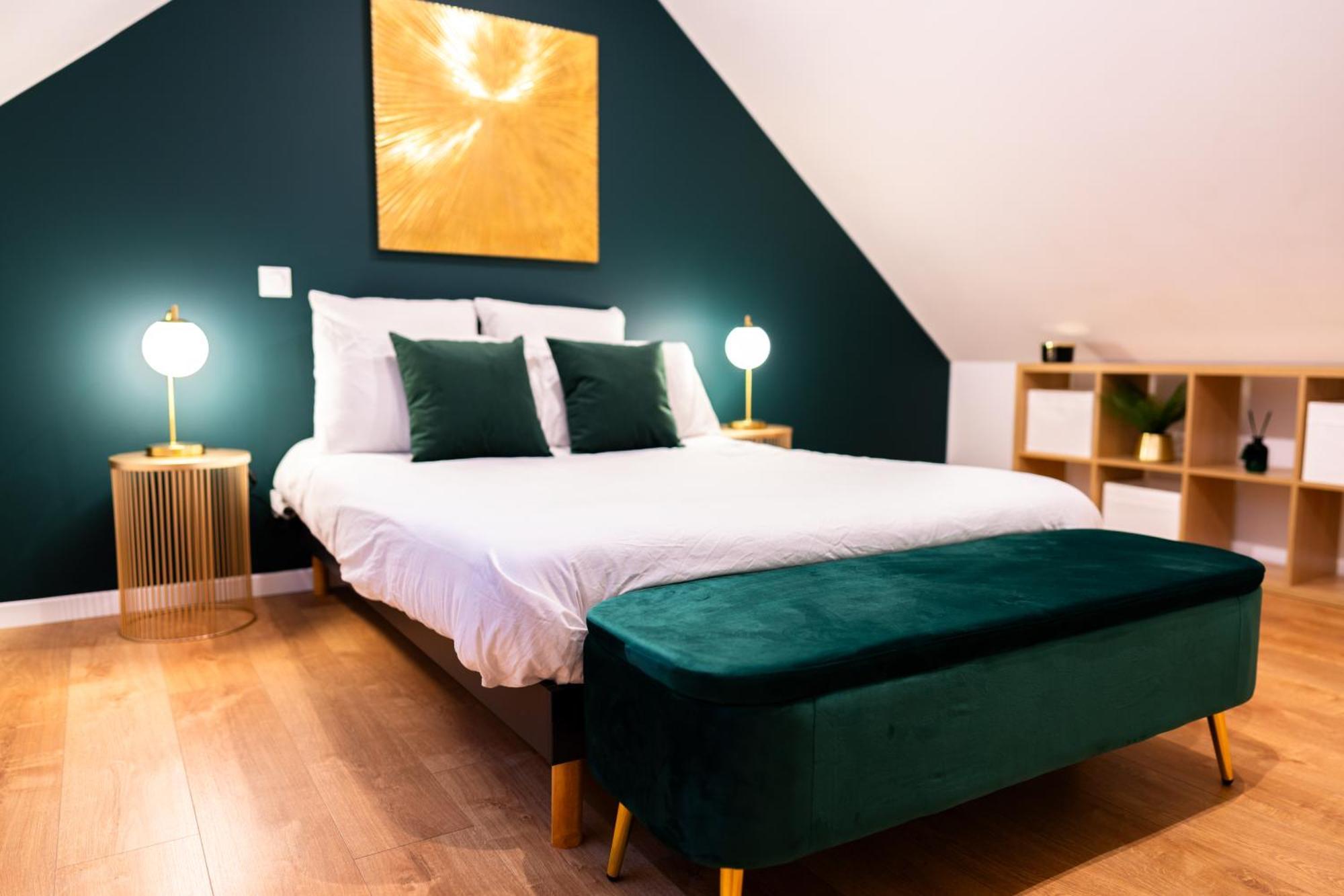Grand Loft Familial 4 Chambres Avec Parking Prive Saumur Exterior photo