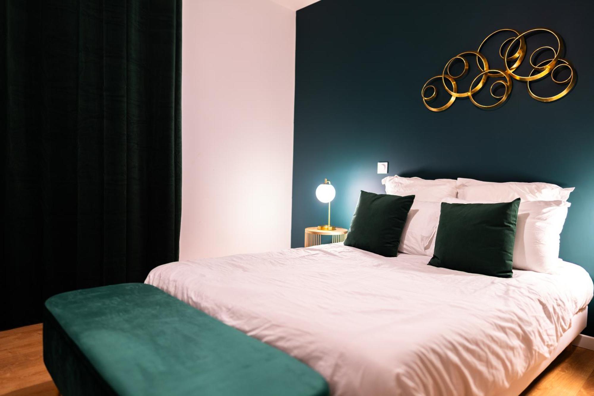 Grand Loft Familial 4 Chambres Avec Parking Prive Saumur Exterior photo